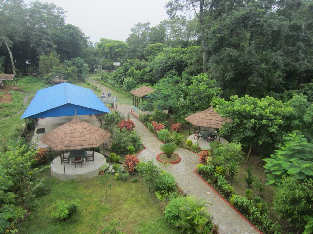 Eco Adventure Resort Sauraha Exterior foto